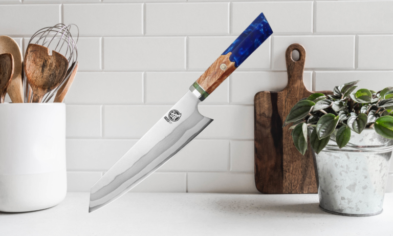 MITSUMOTO SAKARI Kiritsuke 8″ Chef Knife Review